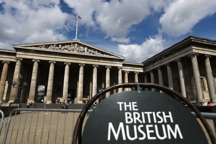 Museu Britânico 'apaga' Palestina e gera protestos; entenda