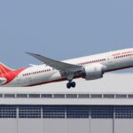 Guerra no Irã: companhias aéreas sobem tarifas e cancelam voos após disparada do preço do querosene