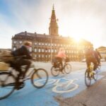 As medidas extremas que países adotam para combater o turismo excessivo