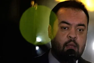 PL avalia substitutos a Castro no Rio, mas decisão caberá ao clã Bolsonaro