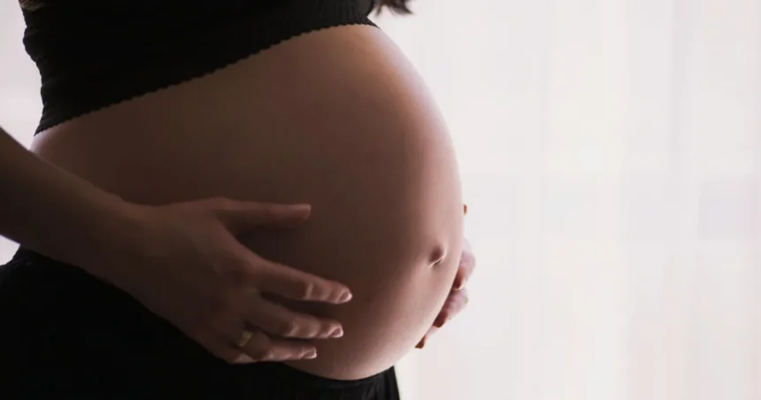 Muitas mulheres só percebem anos depois que viveram violência obstétrica