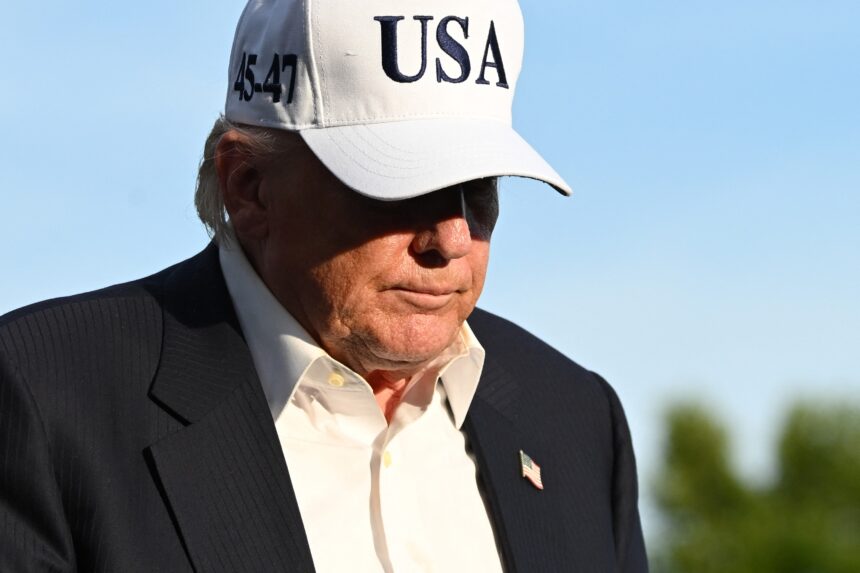 Trump diz que havia aprovado ataque ao Irã para terça, mas suspendeu ação após pedido de líderes árabes