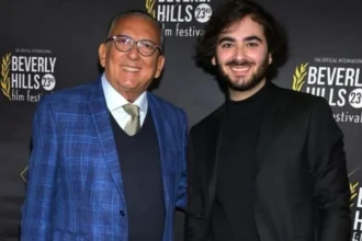 Galvão Bueno celebra formatura do filho em Hollywood: "Orgulhosos"