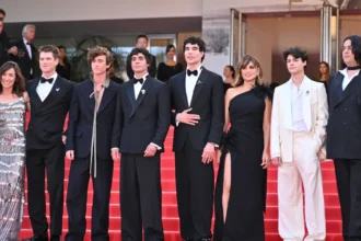 Com 20 minutos de palmas, "The Black Ball" tem maior 2º ovação de Cannes
