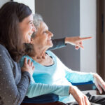 O que fazer quando sua mãe não quer acompanhante - 23/05/2026 - Equilíbrio