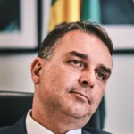 Datafolha: 88% dos eleitores de Flávio defendem que ele siga na disputa mesmo após 'Dark Horse'