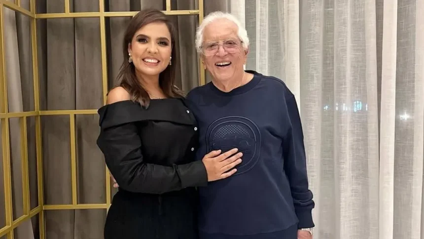 Carlos Alberto e Renata de Nóbrega celebram 8 anos de casamento em jantar