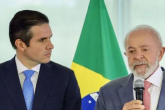 Após reunião decisiva entre Lula e Hugo, texto da 6x1 deve ser fechado hoje