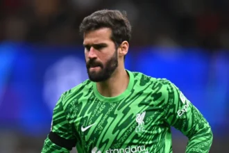 Titular absoluto no gol da seleção, Alisson chega à Copa do Mundo atormentado por lesões