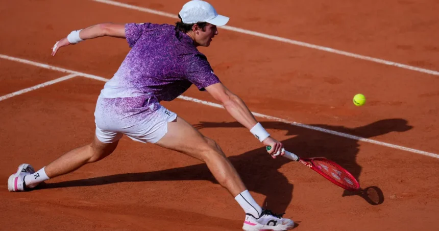 João Fonseca x Dino Prizmic: horário e onde assistir a Roland Garros
