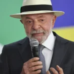 Em ida ao Norte, Lula alinha palanque no Amazonas e se reúne com prefeitos