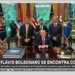 Flávio Bolsonaro se encontra com Trump na Casa Branca