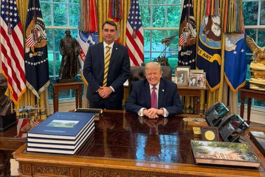 Trump dá fôlego à campanha de Flávio Bolsonaro - 31/05/2026 - Encaminhado com Frequência