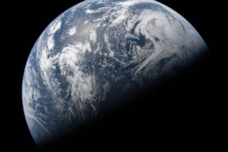 Entenda como surgiu a maior anomalia magnética da Terra
