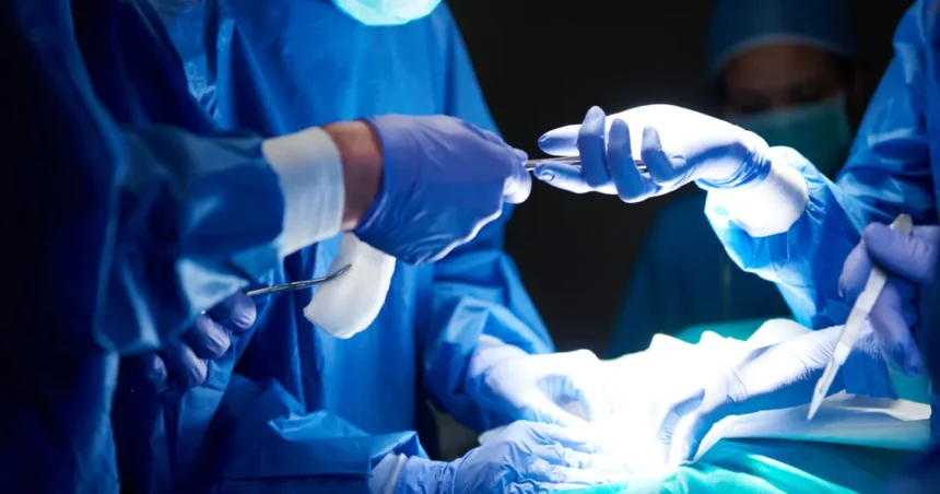 Proibido no Brasil, uso de PMMA por médicos deve gerar detenção de 2 anos