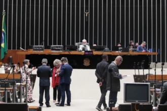 Câmara aprova urgência de projeto que altera regras para exploração mineral