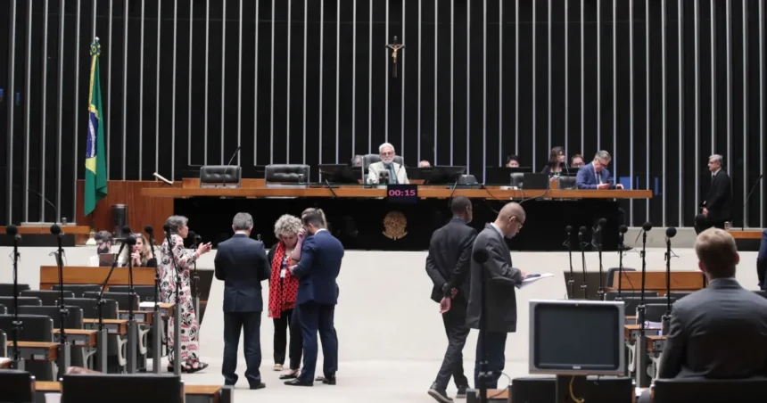 Câmara aprova urgência de projeto que altera regras para exploração mineral