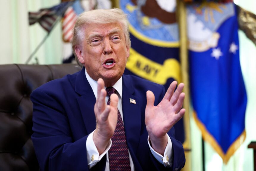 Trump ataca republicanos que votaram para limitar seus poderes de guerra: 'Deveriam ter vergonha'