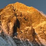 Guia desaparecido há uma semana no Monte Everest é encontrado vivo
