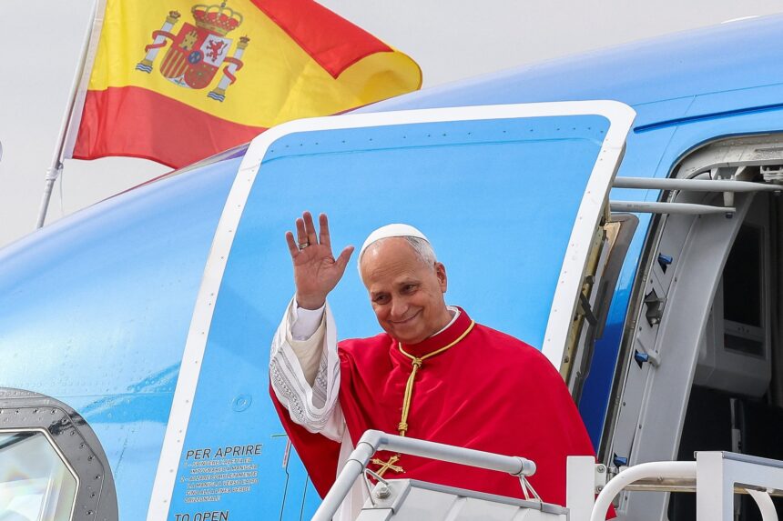 Papa diz preferir Real Madrid ao Barcelona em visita à Espanha
