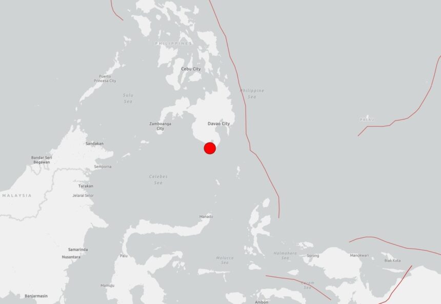 Terremoto de magnitude 7,8 atinge ilha das Filipinas; alerta de tsunami é ativado