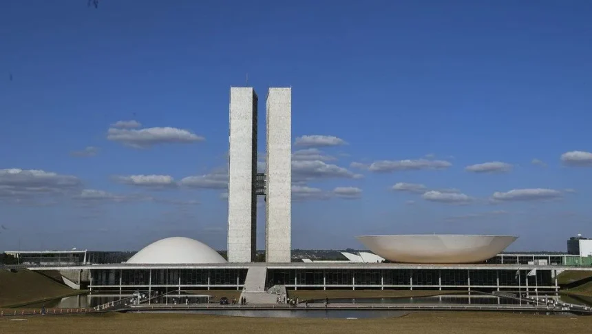 Congresso debaterá maioridade penal, PEC do BC e nome ao CNJ nesta semana
