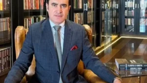Promotoria denuncia ex-professor da USP Alysson Mascaro sob acusação de estupro, assédio e importunação sexual