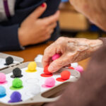 Tratamento do Alzheimer avança, mas cura ainda é distante - 09/06/2026 - Equilíbrio