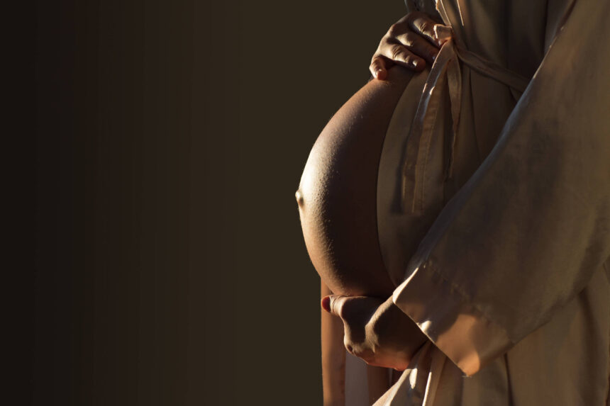 Mulher que pariu em chão de hospital vai receber R$ 25 mil - 12/06/2026 - Equilíbrio e Saúde