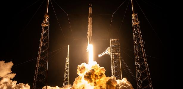 Foguete Falcon 9, da SpaceX - Empresa faz a maior oferta pública inicial de ações (IPO) da história