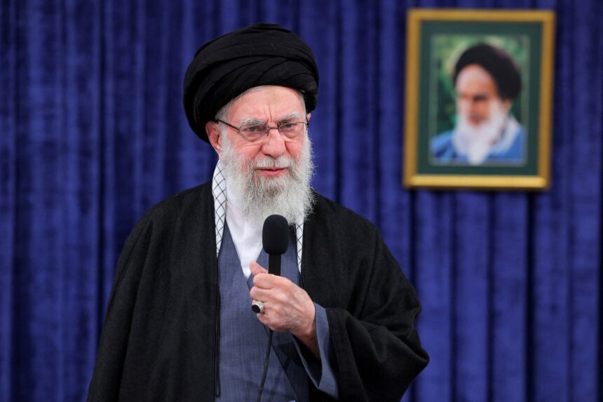 Irã diz que funeral de Ali Khamenei começará em 4 de julho