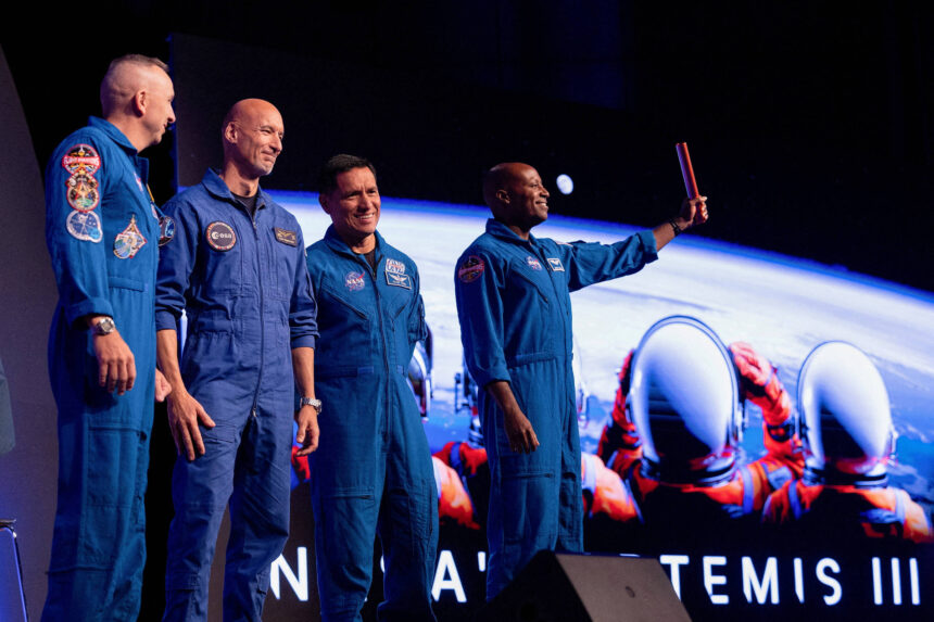 Nasa rebate críticas por ausência de mulheres na Artemis 3 - 13/06/2026 - Ciência