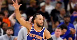 Knicks é letal no fim, vence os Spurs e é campeão da NBA após 53 anos