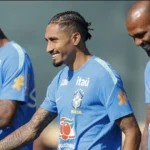 Após empate, Seleção treina com clima leve e sinaliza mudanças em campo