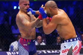 UFC: Poatan perde na estreia como peso-pesado e adia sonho do 3º cinturão