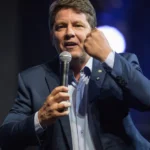Mario Frias gravou 'Dark Horse' e foi a sessão na Câmara no mesmo dia, indicam documentos
