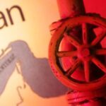 Anúncio de acordo para reabertura do Estreito de Hormuz derruba preço do petróleo