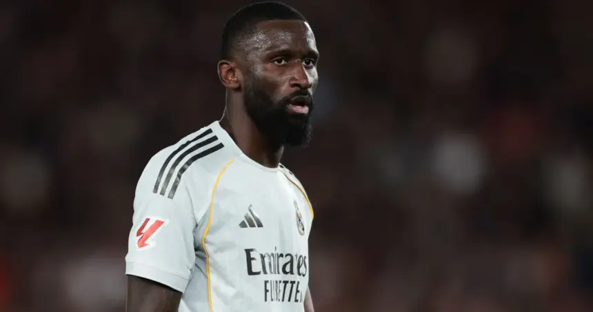 Real Madrid renova com Rüdiger por mais uma temporada