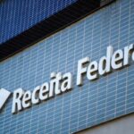Fachada de prédio da Receita Federal
