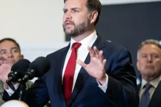 Vance adverte Israel sobre acordo com Irã: Trump é seu "único aliado”