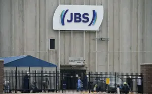 JBS suspenderá produção de cortes para a China em parte das plantas