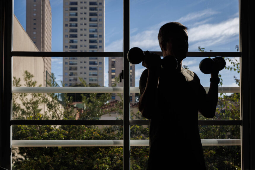 Musculação pode ajudar a prevenir e a retardar o Alzheimer - 21/06/2026 - Equilíbrio