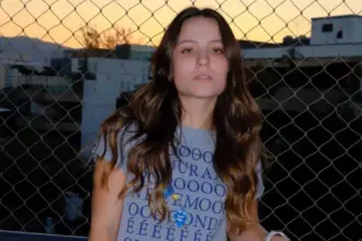 "Querem a qualquer custo", desabafa Larissa Manoela sobre rumor de gravidez