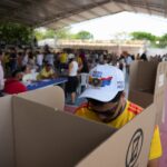 Espriella lidera apuração nas eleições da Colômbia