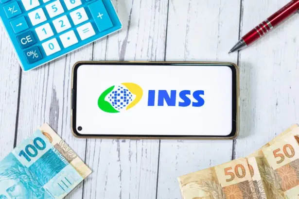 INSS aposenta esses trabalhadores antes dos 60? Veja regra de 2026