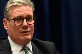 Entenda quando o próximo premiê britânico deve assumir o lugar de Starmer