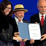 Assinatura de parceria foi realizada durante evento que contou com a presença da presidente da Petrobras, Magda Chambriard, do presidente da República, Luiz Inácio Lula da Silva, e do presidente do BNDES, Aloizio Mercadante
