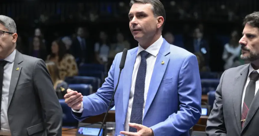 TSE ordena que Meta apague posts que ligam Flávio ao crime organizado