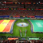 Por que as bandeiras de Arábia Saudita e Iraque não são colocadas no chão quando as seleções jogam na Copa do Mundo