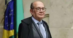 Gilmar Mendes ocupa "vazio" de porta-voz do Supremo, diz pesquisador do STF